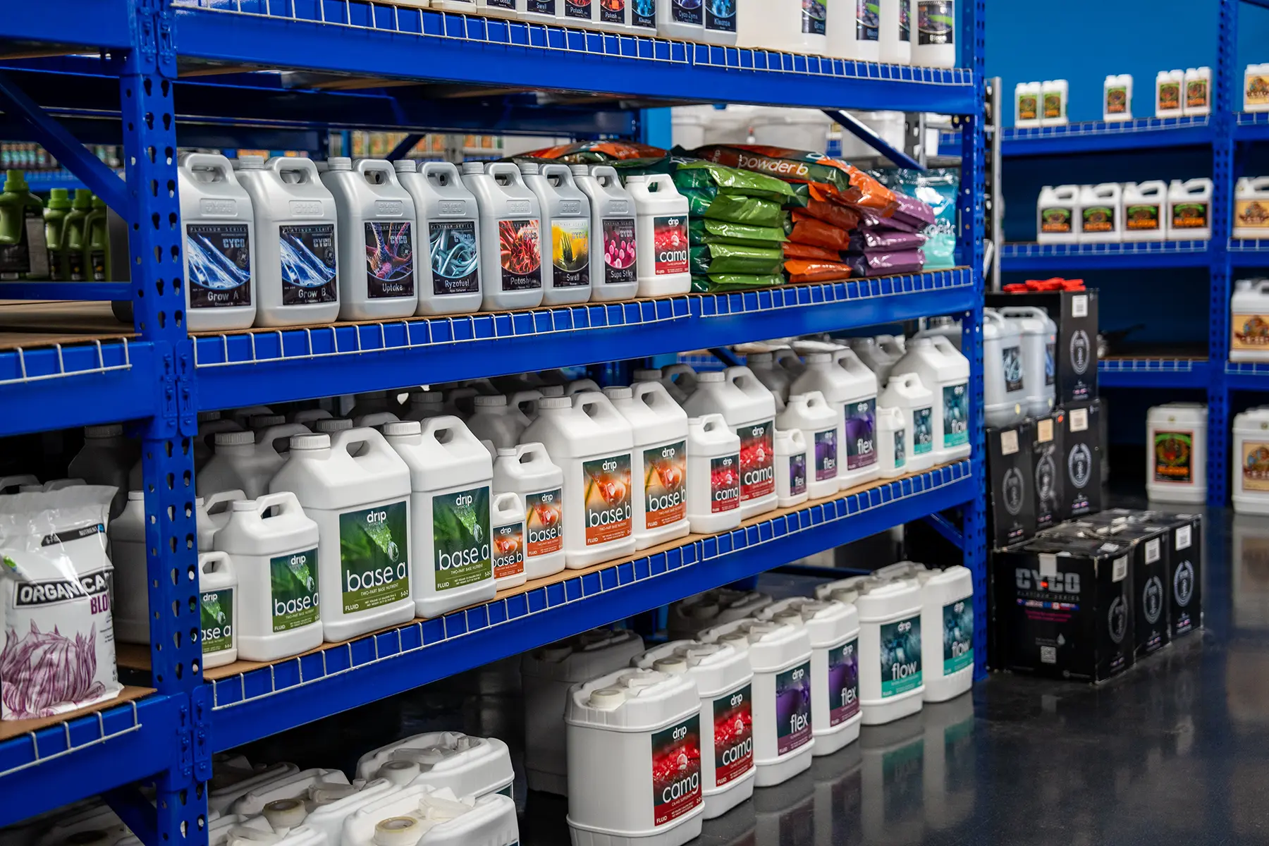 Hydro Giant store interior